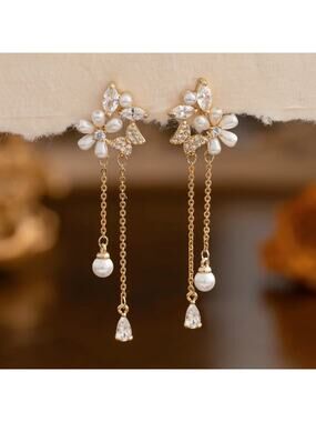 Freshwater Pearl Bridal Drop Earrings – Floral Gold Dangle Wedding Earrings